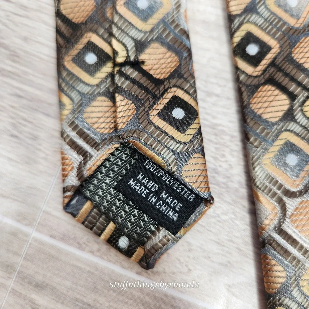 New With Tags‎ Bergamo New York Men's Necktie & Cufflinks Geometric Tie 56